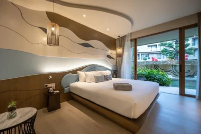 Junior Suite al piano terra con accesso alla piscina — Metadee Concept Hotel
